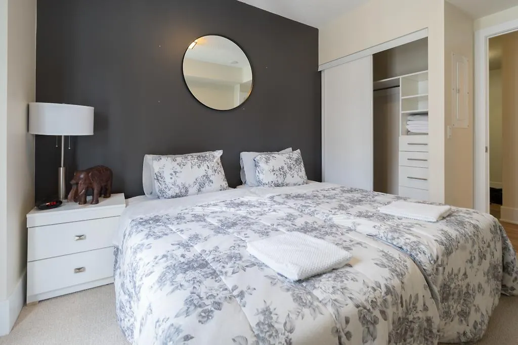 Apartment Applewood Suites - Executive 3 Bdrm Toronto Canada