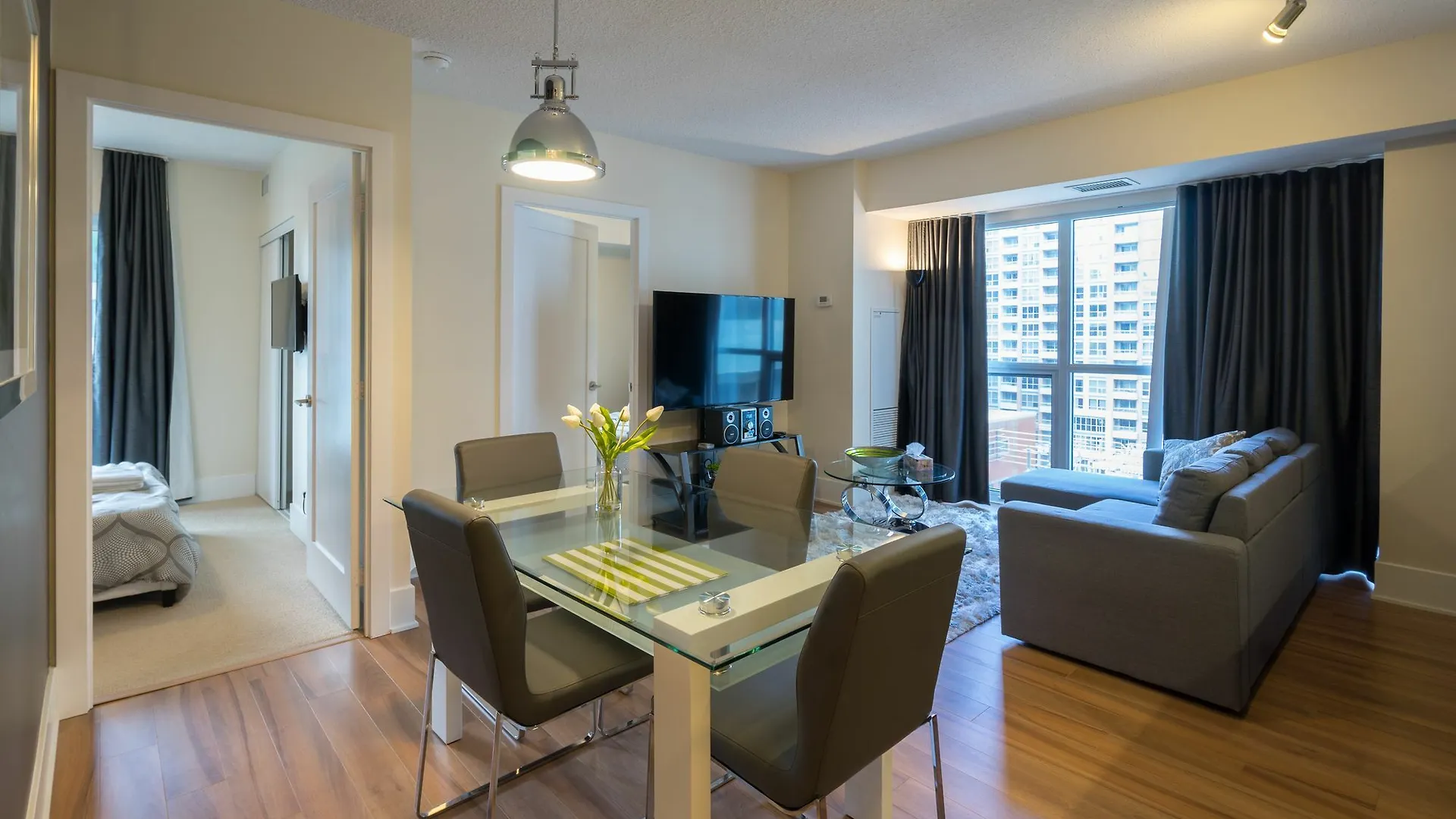 Apartment Applewood Suites - Executive 3 Bdrm Toronto